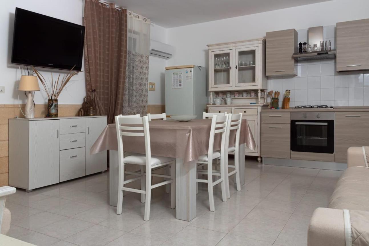 Fronte Mare Apartment Torre San Giovanni Ugento Luaran gambar
